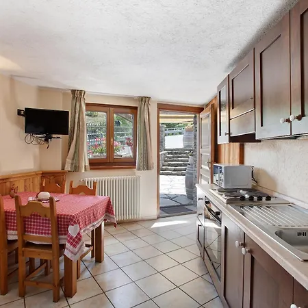 Maison Godioz - 1 Daire Leverogne Rochefort